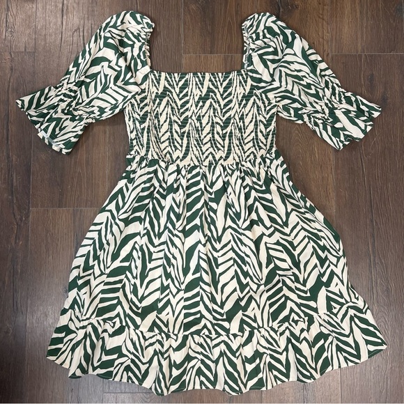 Eloquii Green and White Smocked Sundress with Puff Sleeves SZ 18 - Picture 1 of 4
